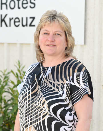Kathleen Hirsch, Ausbildung